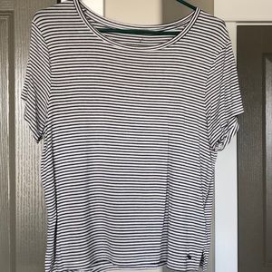 AEO black & white striped tee SIZE XL